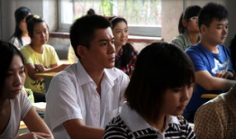 满秋电视剧演员表,实力派演员齐聚，演绎感人至深的家庭温情故事